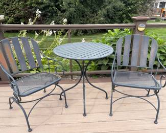 Outdoor bistro