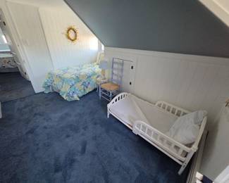 YOUTH BED