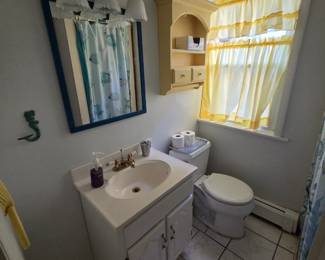 APT BATH STALL SHOWER