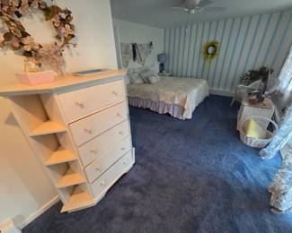KING SIZE BED