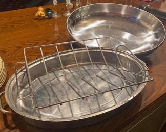 large roasting pan with rack for your Thanksgiving TURKEY!