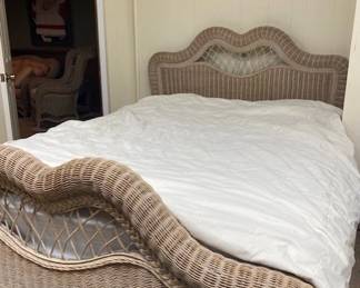 wicker Queen bed