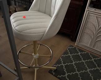 Bar stool 