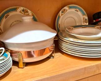 Woods Ivory Ware England Dishware Set