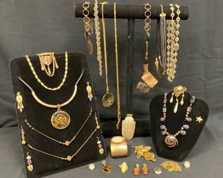 Gold Style Jewelry