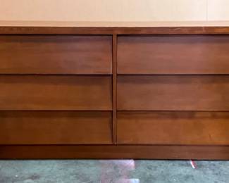 MCM Dresser