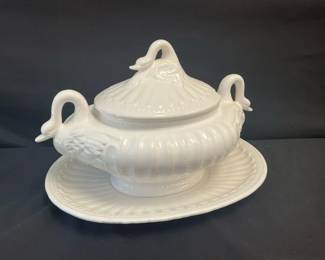 Porta Portugal Ceramic Swan Tureen