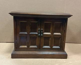 Vintage Tabletop Night Stand