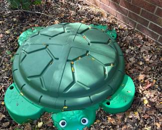 Little Tykes sand box