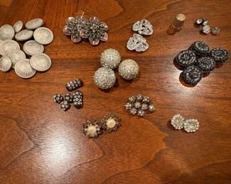 vintage buttons and thimbal