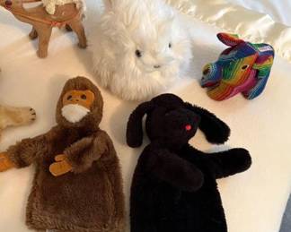 Puppets and stuffed animals