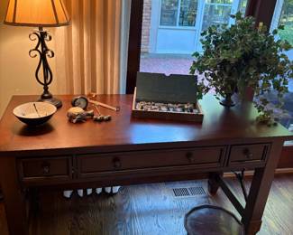 Another view of the desk and vintage Koren chess set