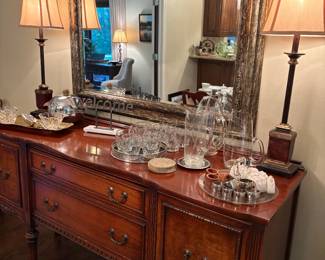 Sideboard, pair of buffet lamps and large mirror