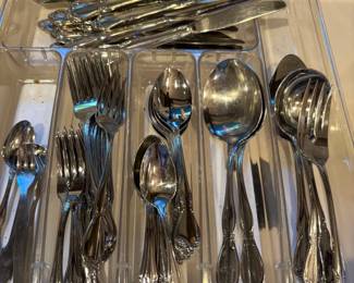 Oneida flatware set