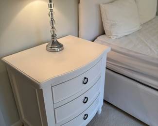Another view of the 3-drawer nightstand (matched set of 2) and lamps