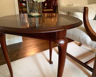 Another view of the triangle table with drop leafs (3)