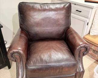 Leather recliner - EXCELLENT  condition