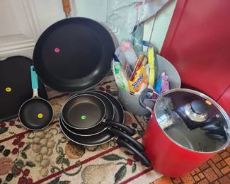 Pots, Pans, most like new Stock Pot