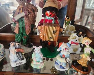 More Figurines 