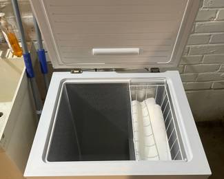 Insignia Chest Freezer