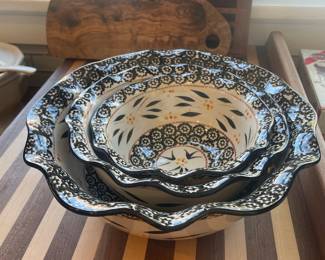 Temp-tations Old World Black 1.0 QT Nesting Bowl Set