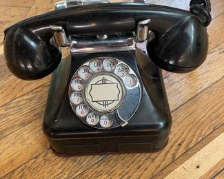 Vintage Western Electric Model 302 Rotary Dial Telephone
