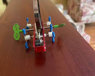 Kikkerland Awika! Wind-Up Walking Toy