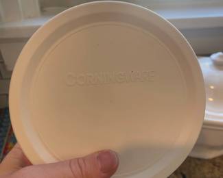 CorningWare French White Ramekins with Lids