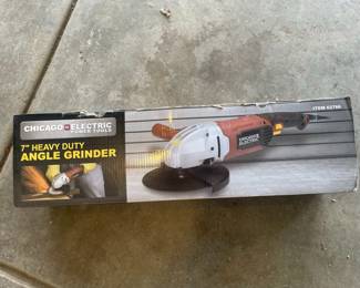 Chicago Electric 7-Inch Heavy Duty Angle Grinder