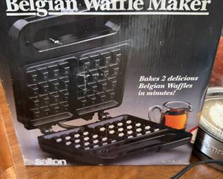 Salton Belgian waffle maker in original box