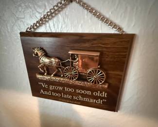 Amish buggy wall plaque with Pennsylvania Dutch saying, chain hanger
