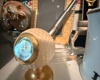 Golf ball novelty desk clock on gold pedestal base