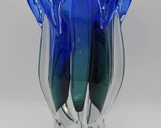 450h Vintage Royal Gallery handblown art glass vase,