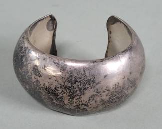 538 Vintage silver bracelet marked R. M