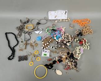 136 Costume jewelry bracelets, necklaces, earrings,