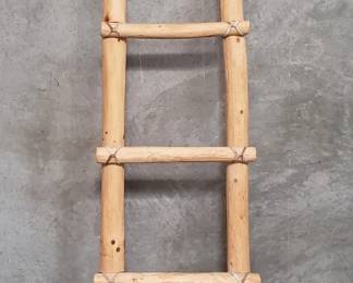 150 Vintage pine ladder
