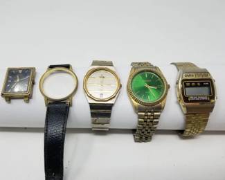646 Vintage mens wristwatches and watch band