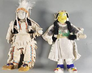 470 Pair of vintage Native American dolls