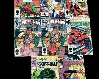 414h Lot of vintage SpiderMan comic books