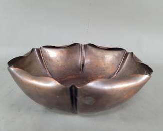 39 Coppercraft Arts and Crafts style Copper bowl