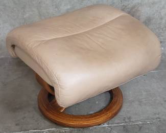 196 Ekornes leather ottoman