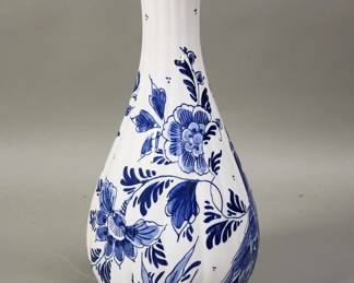 122 Vintage Delft blue and white pottery vase