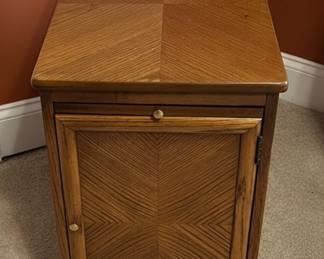 Mid-Century Modern Style End Table