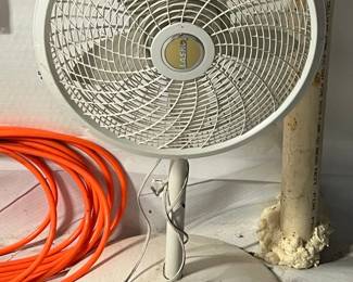 Lasko Oscillating Pedestal Fan