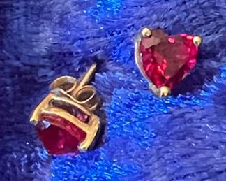 10K Gold Heart-Shaped Stud Earrings