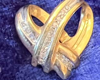 10K Gold Hear Pendant