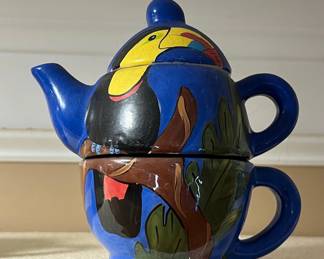 Toucan Pattern Style Tea for One Set