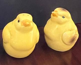 Ceramic Bird Salt and Pepper Shaker Set