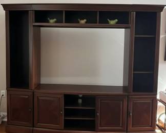 Traditional Style Entertainment Center