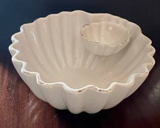 Ceramic Shell Style Chip and Dip Bowl